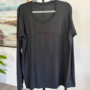 Lululemon Swiftly Tech Long Sleeve Shirt 2.0 Hip Length